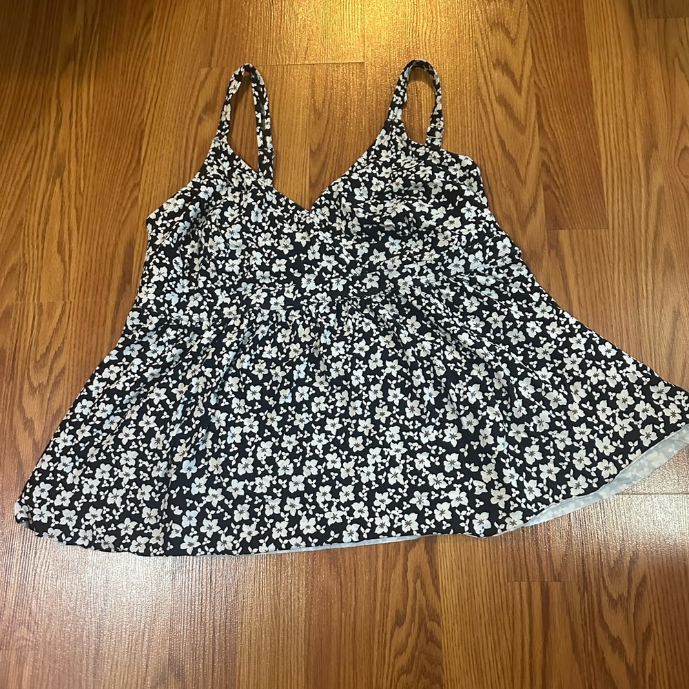 Loft Maternity Tankini - Picture 5 of 8